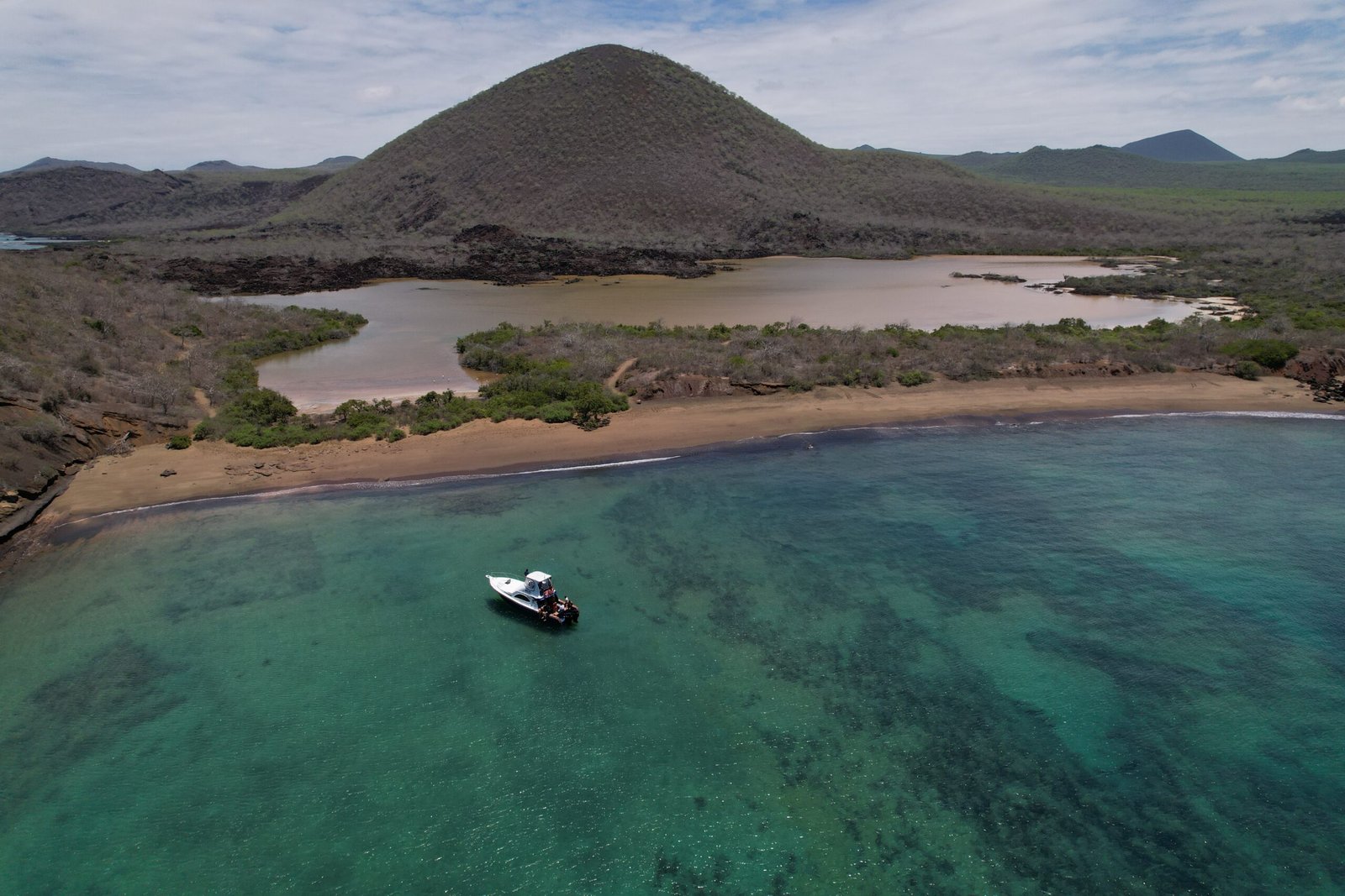 Floreana tour charter - Image 4
